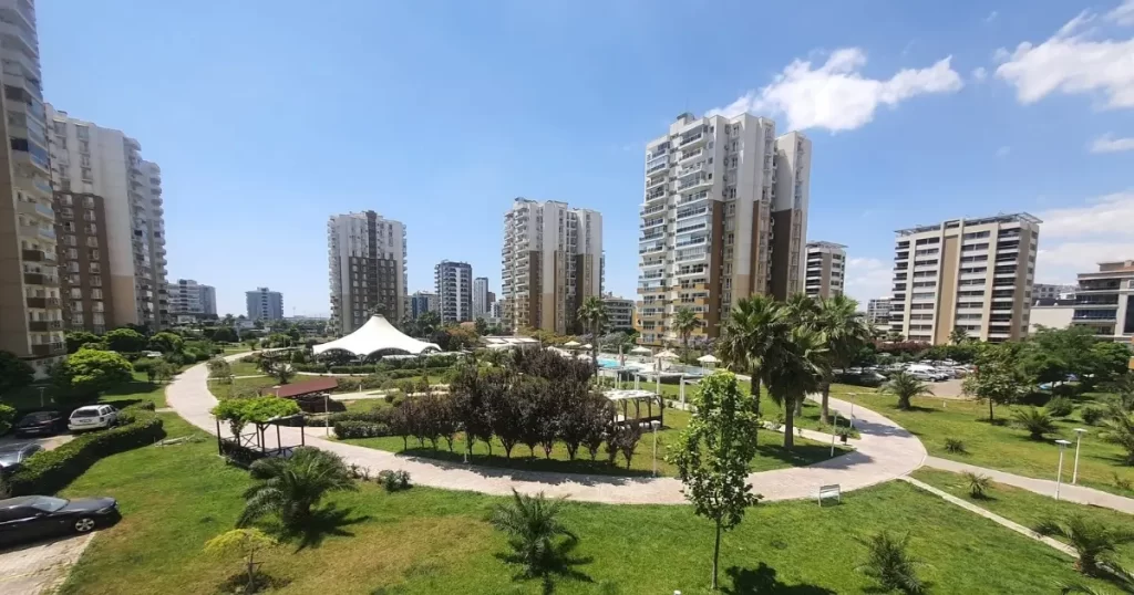Mavişehir Emlak Konut Sitesi