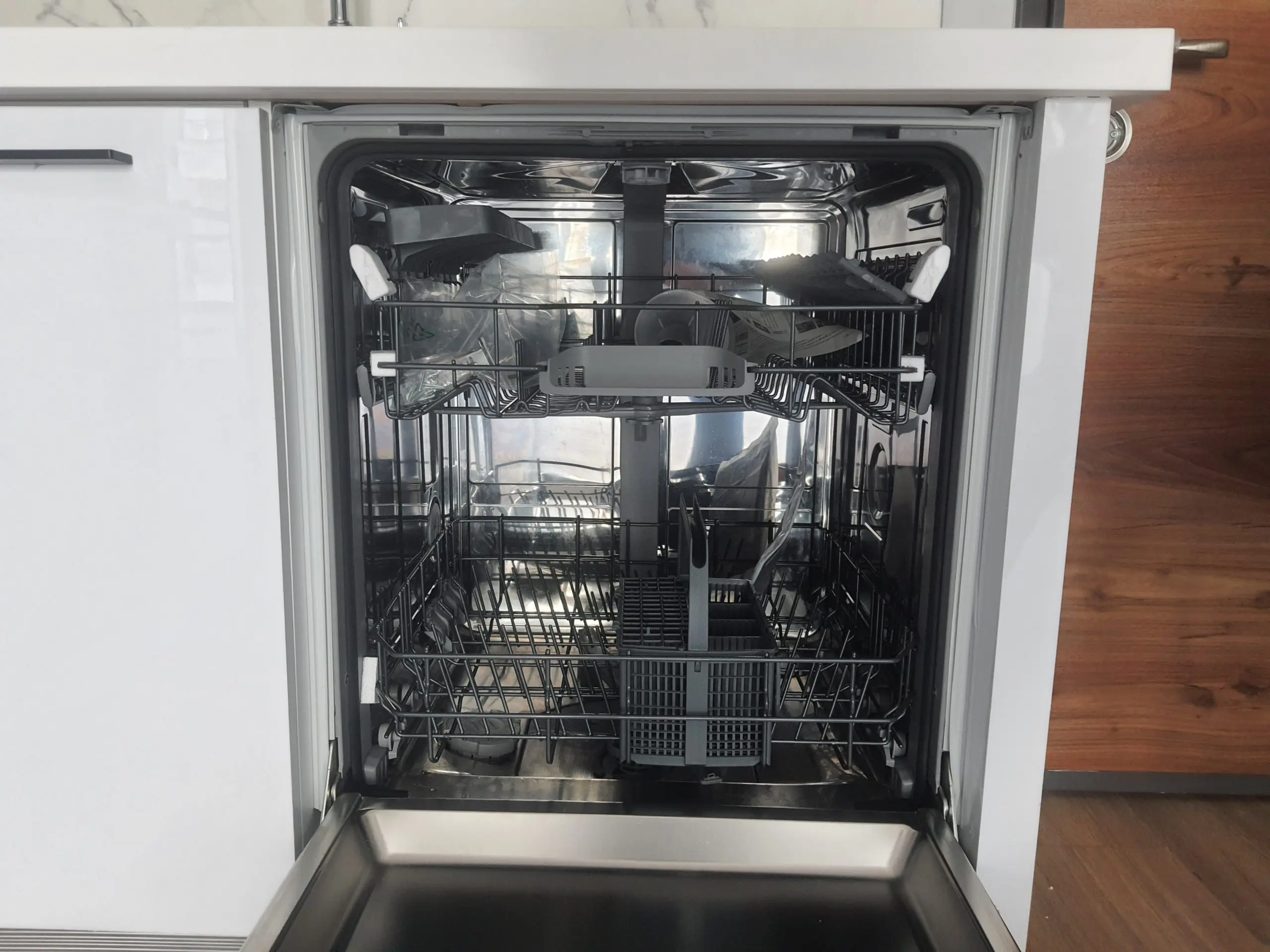 20231205 121144 scaled 1