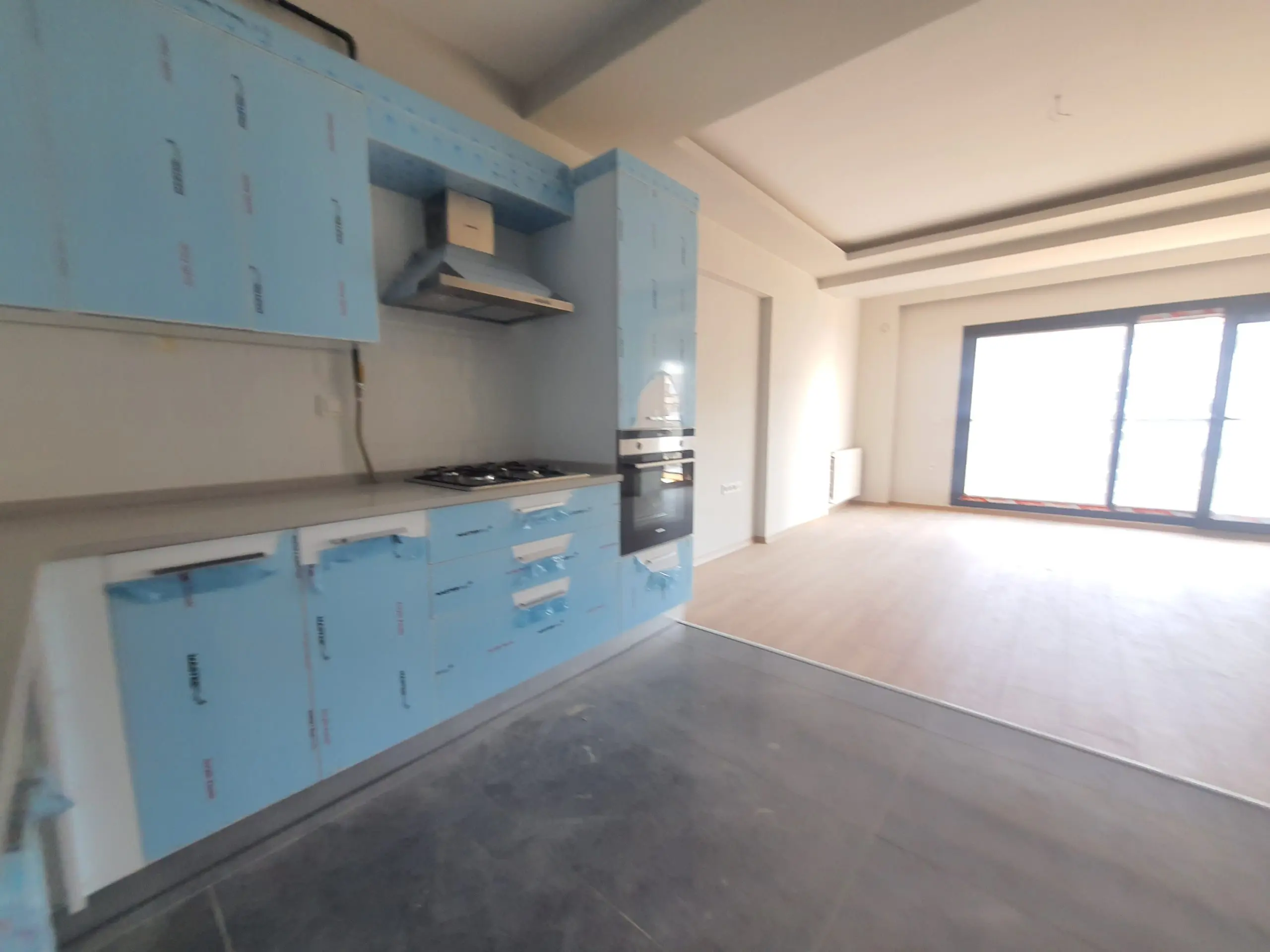 Uğur Ayaz - İzmir Mavişehir Gayrimenkul Danışmanı 20240206 151653 scaled 1