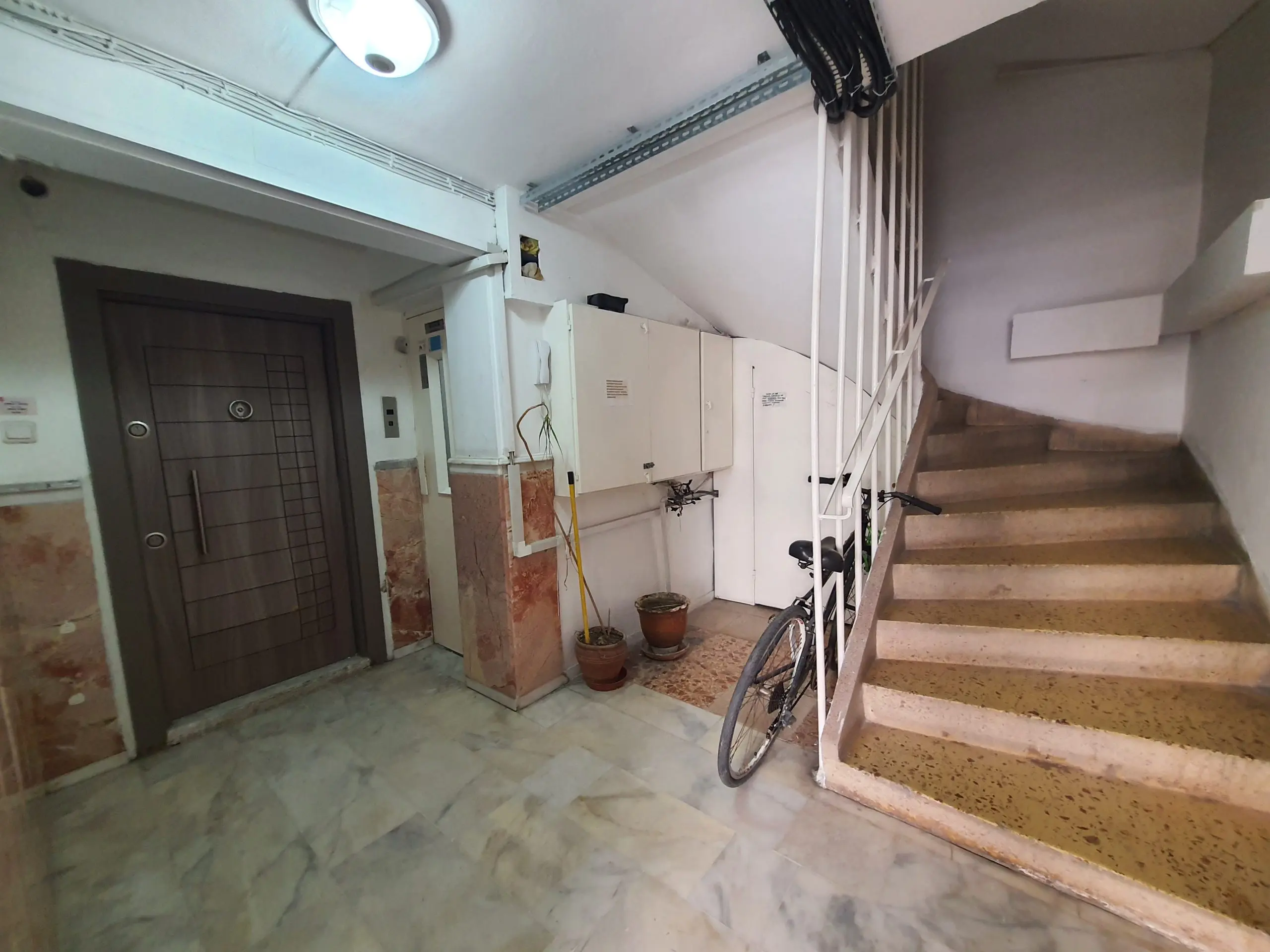 Uğur Ayaz - İzmir Mavişehir Gayrimenkul Danışmanı 20250302 103033 scaled 1