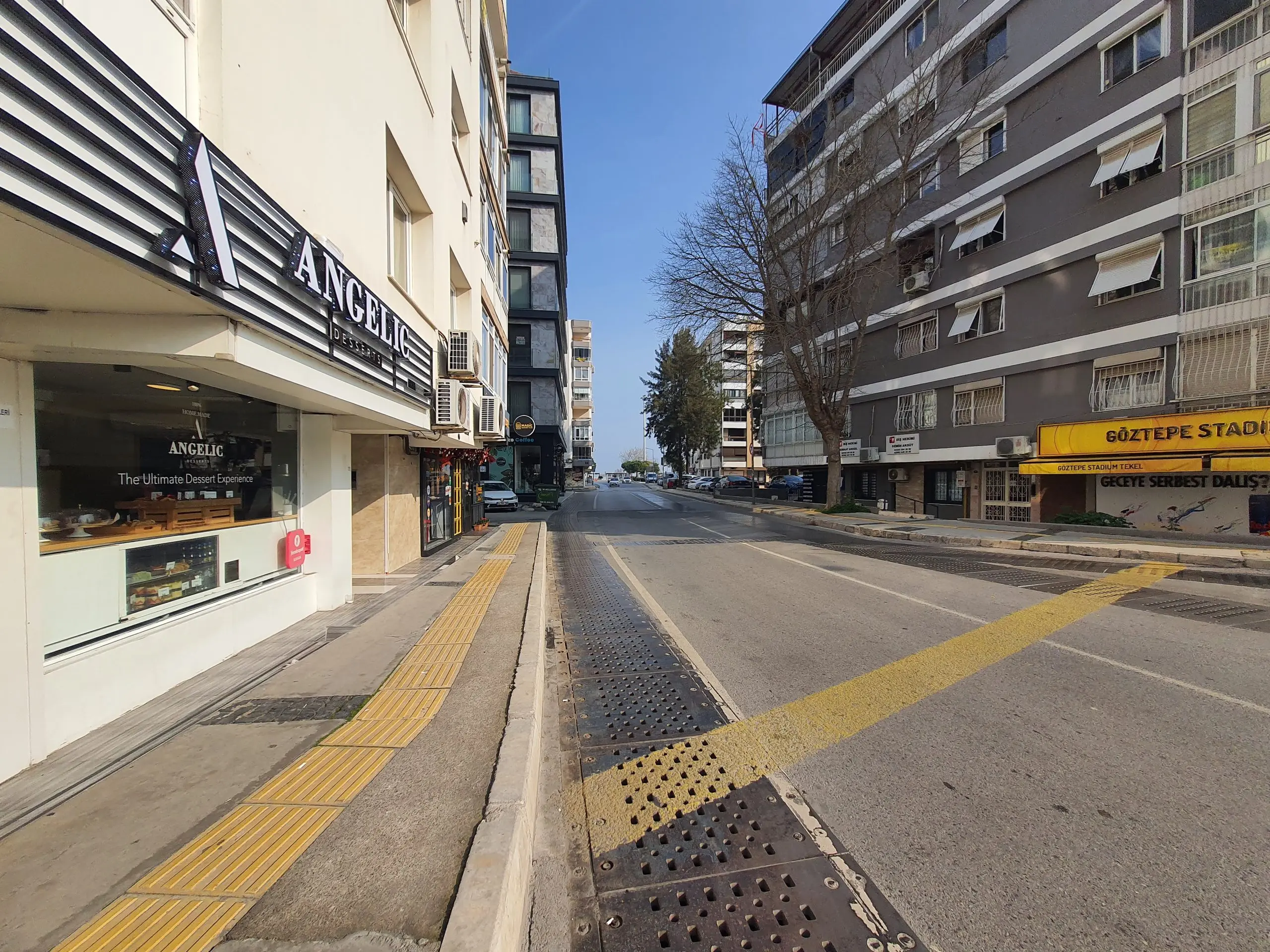 Uğur Ayaz - İzmir Mavişehir Gayrimenkul Danışmanı 20250302 103211 scaled 1