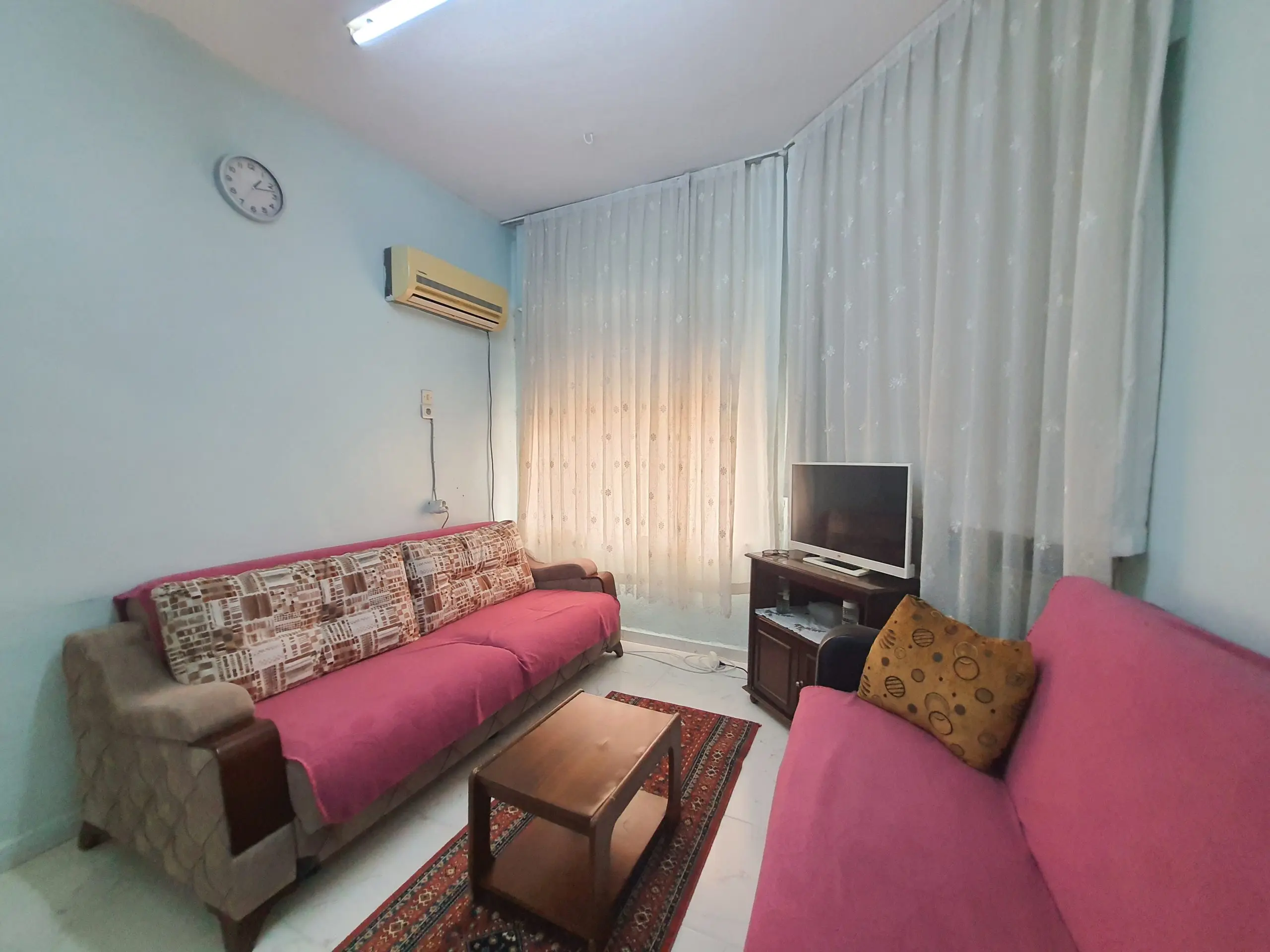 Uğur Ayaz - İzmir Mavişehir Gayrimenkul Danışmanı 20250424 155419 1 scaled 1