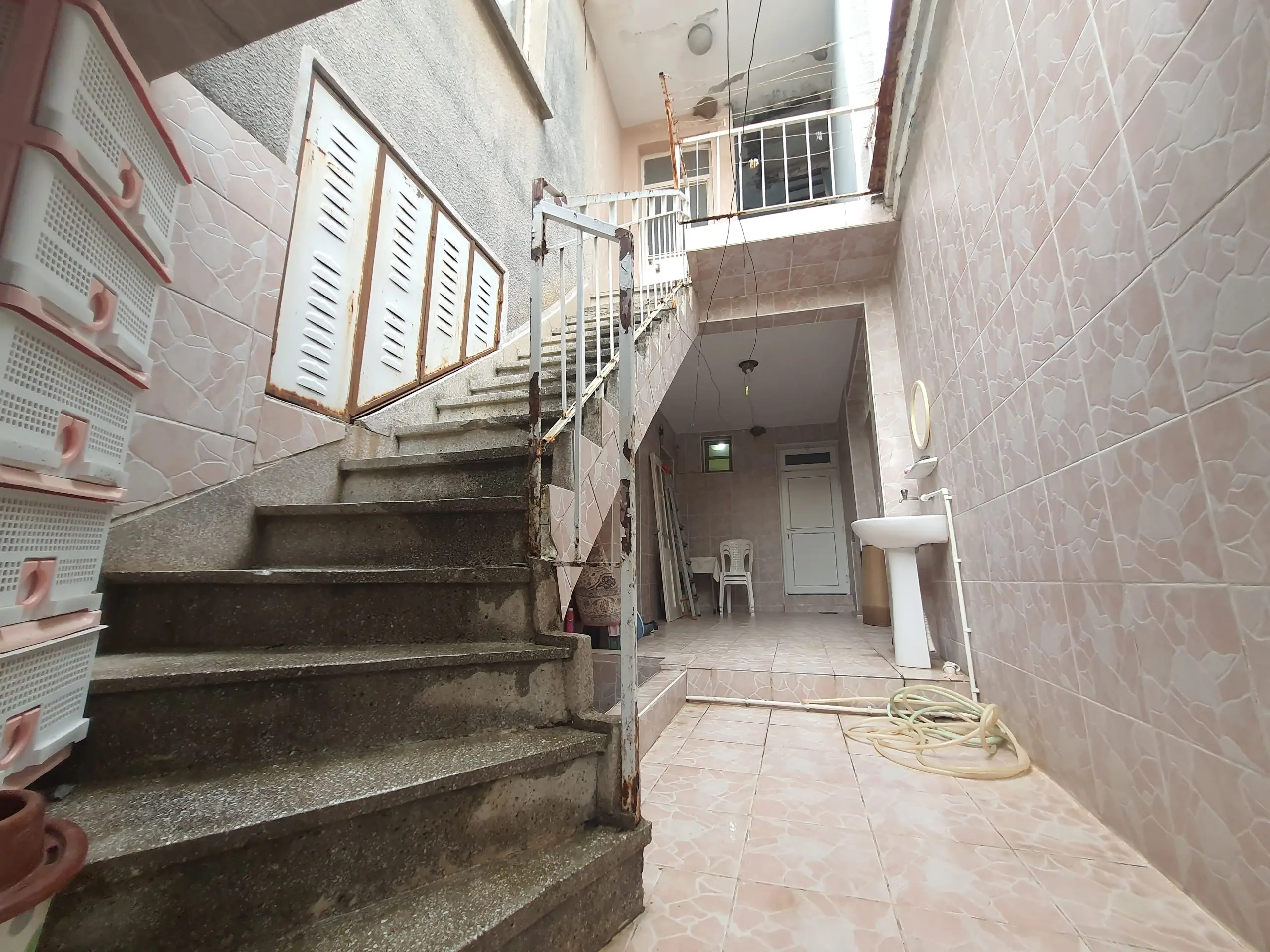 Uğur Ayaz - İzmir Mavişehir Gayrimenkul Danışmanı 20250424 164156 1 scaled 1