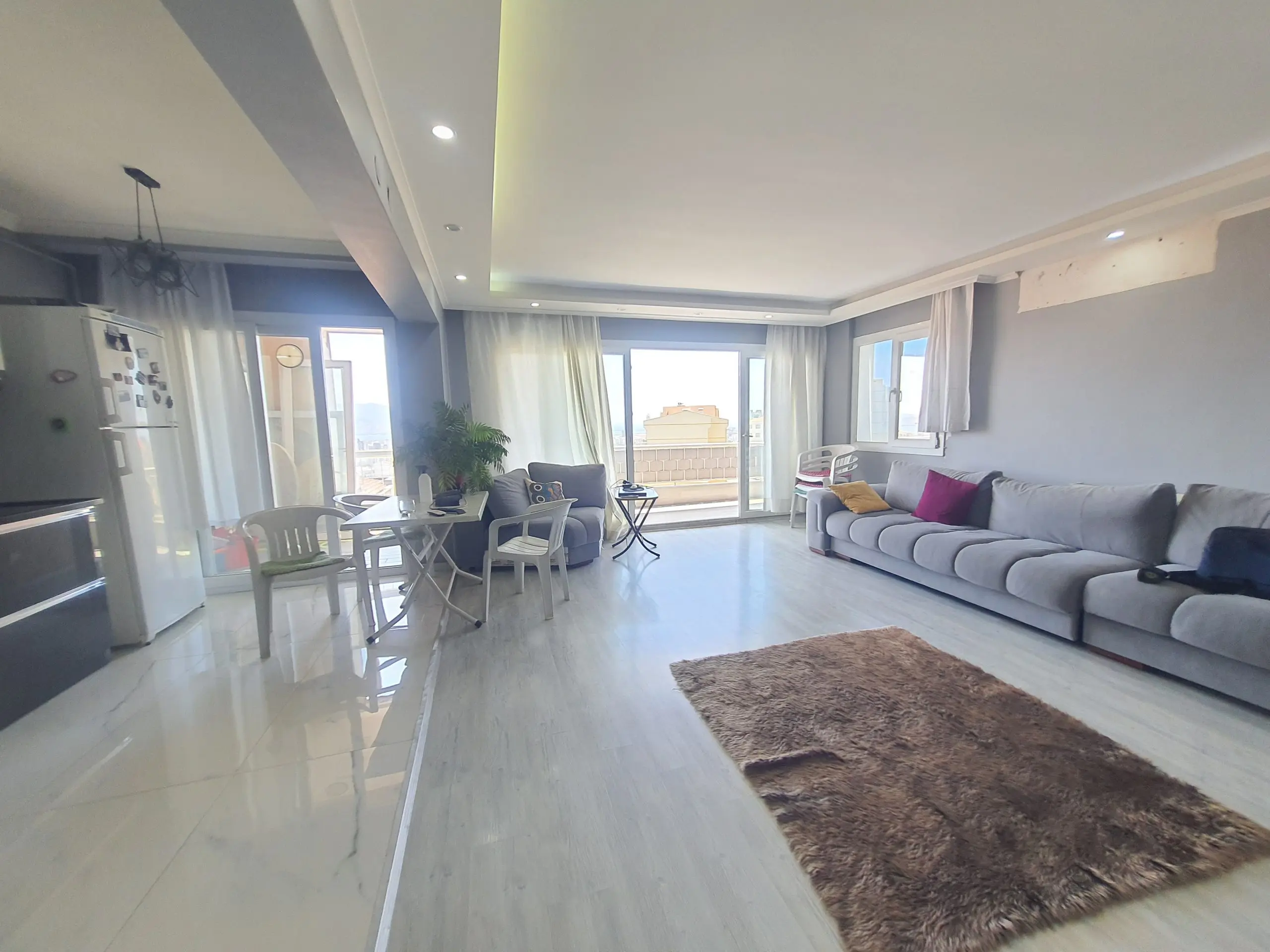 Uğur Ayaz - İzmir Mavişehir Gayrimenkul Danışmanı 20250616 132504 scaled 1