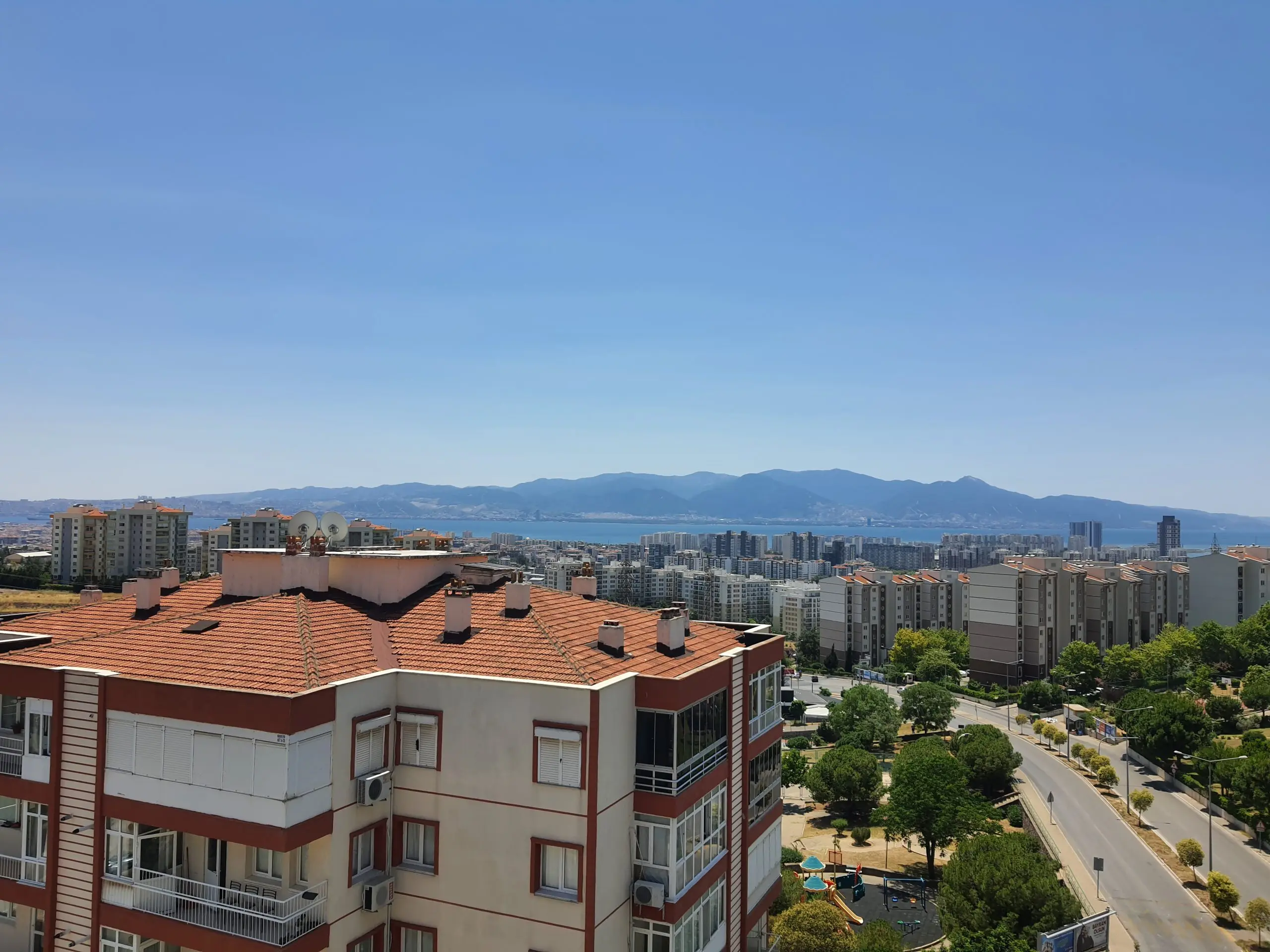 Uğur Ayaz - İzmir Mavişehir Gayrimenkul Danışmanı 20250616 132623 scaled 1