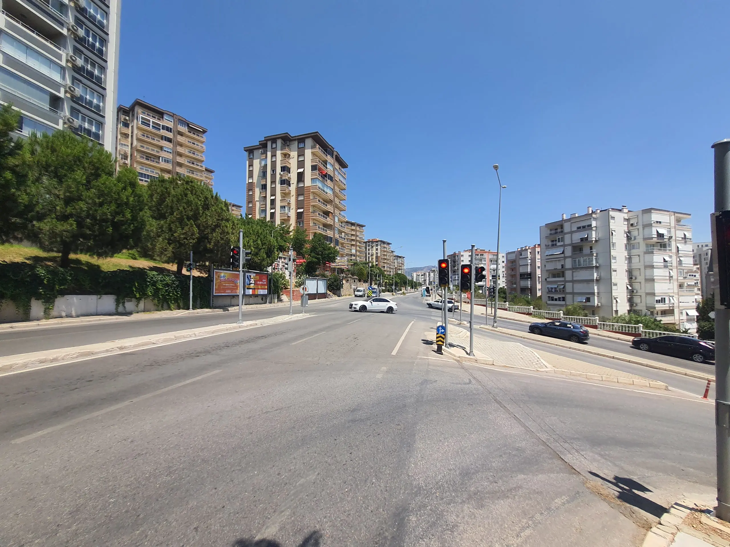 Uğur Ayaz - İzmir Mavişehir Gayrimenkul Danışmanı 20250616 134924 scaled 1