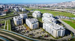 Uğur Ayaz - İzmir Mavişehir Gayrimenkul Danışmanı Mavişehir Albayrak Sitesi Satılık Kiralık Daireler