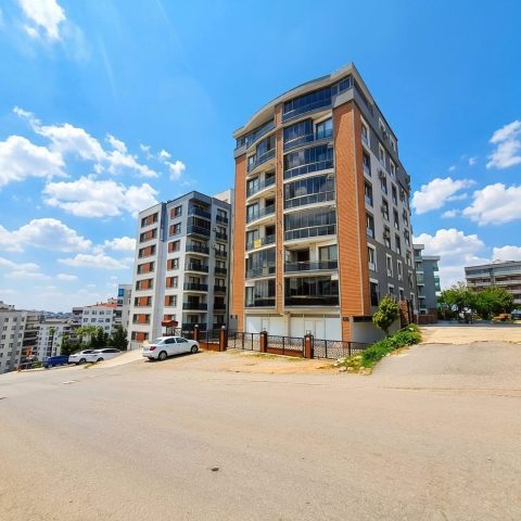 Uğur Ayaz - İzmir Mavişehir Gayrimenkul Danışmanı