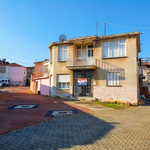 Uğur Ayaz - İzmir Mavişehir Gayrimenkul Danışmanı