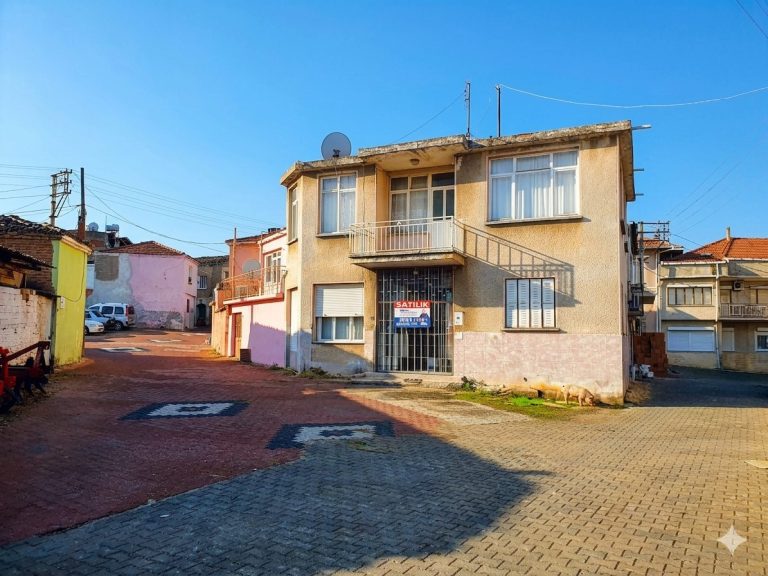 Uğur Ayaz - İzmir Mavişehir Gayrimenkul Danışmanı