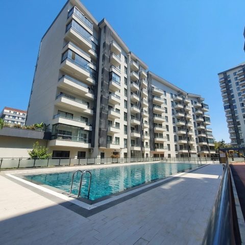 Uğur Ayaz - İzmir Mavişehir Gayrimenkul Danışmanı