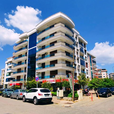 Uğur Ayaz - İzmir Mavişehir Gayrimenkul Danışmanı