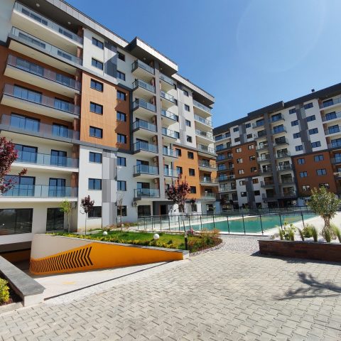 Uğur Ayaz - İzmir Mavişehir Gayrimenkul Danışmanı