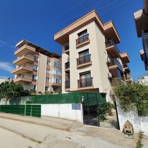 Uğur Ayaz - İzmir Mavişehir Gayrimenkul Danışmanı