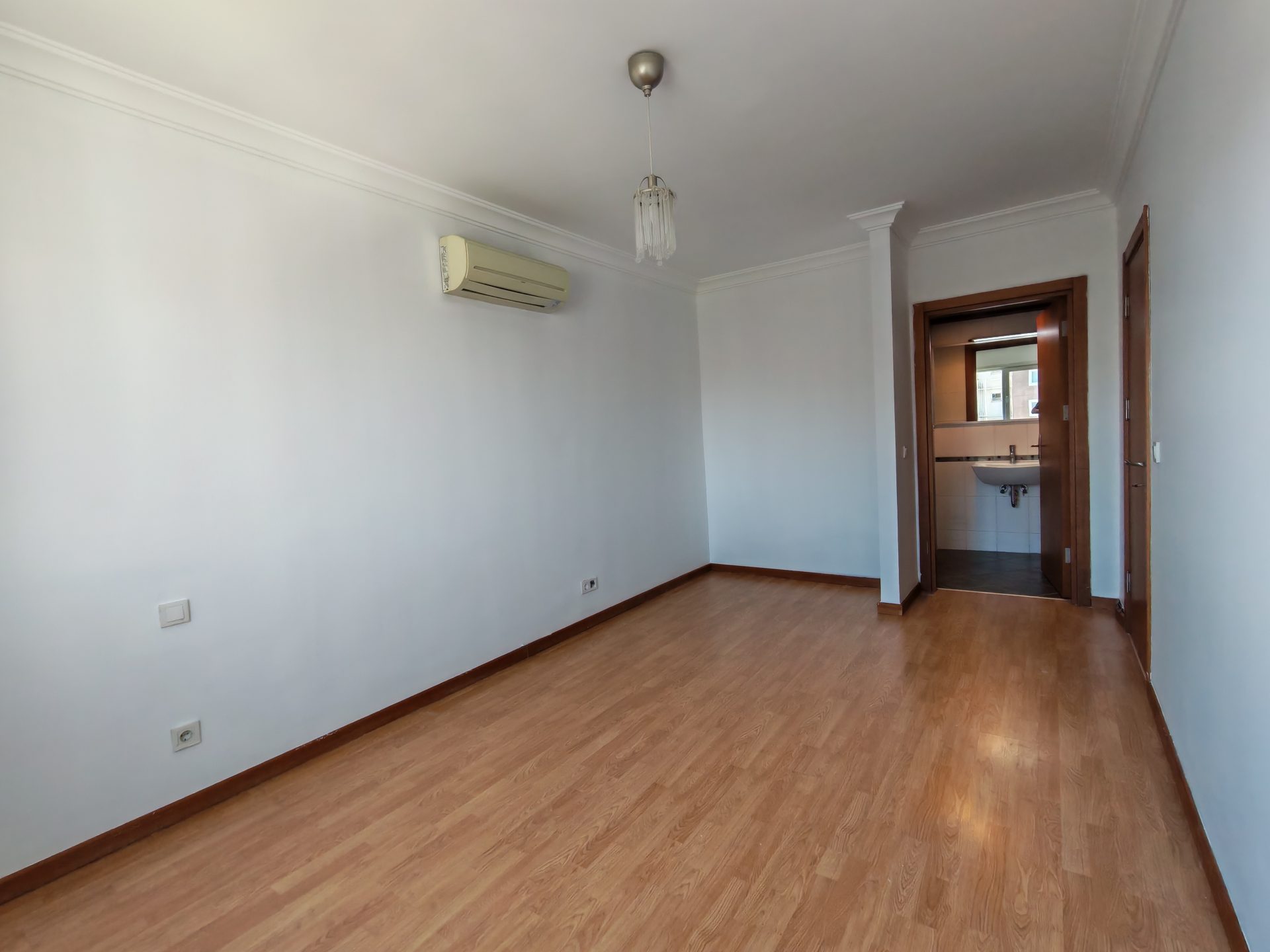 Uğur Ayaz - İzmir Mavişehir Gayrimenkul Danışmanı IMG_20260824_125311