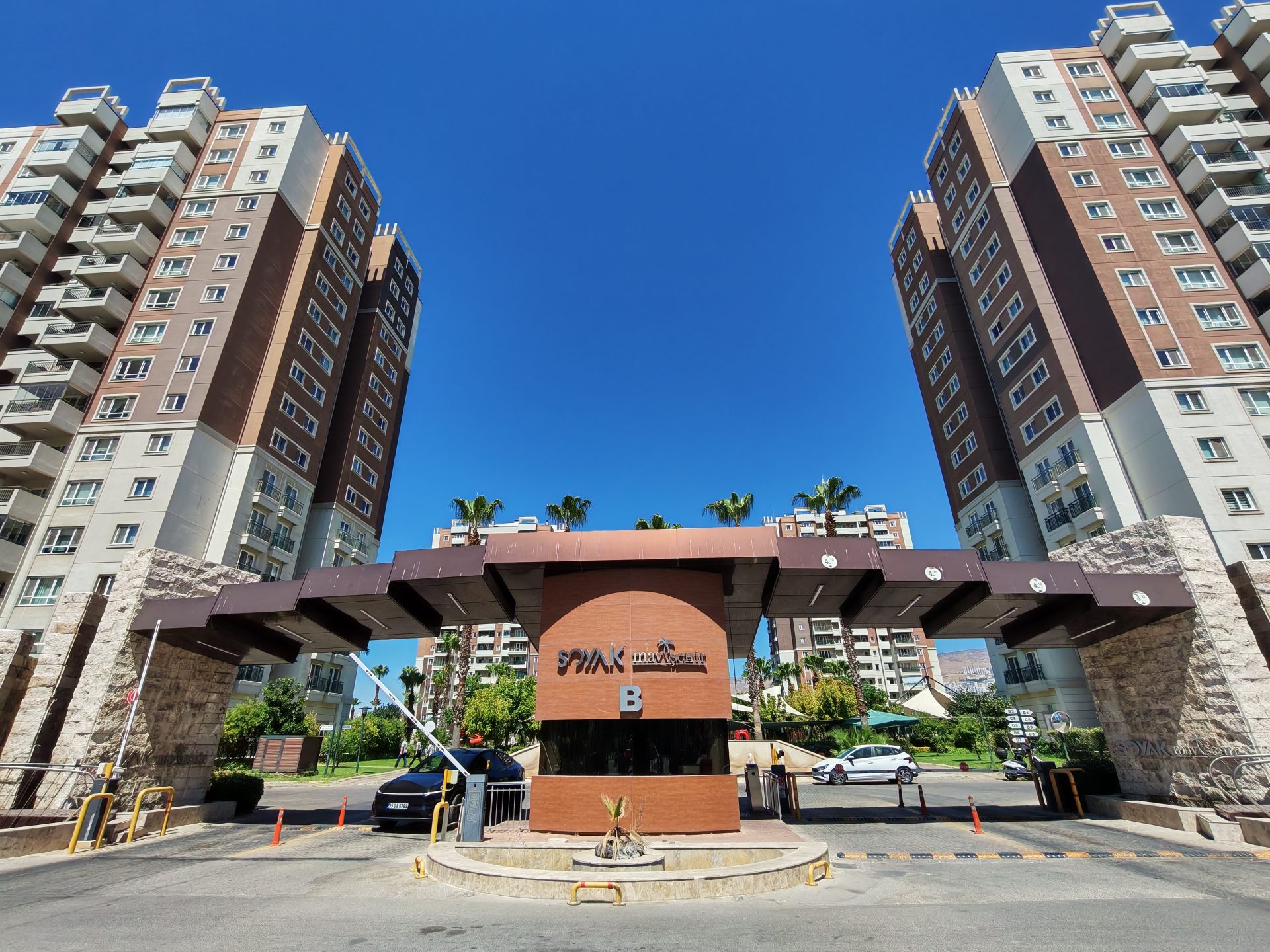 Uğur Ayaz - İzmir Mavişehir Gayrimenkul Danışmanı IMG_20260824_131156